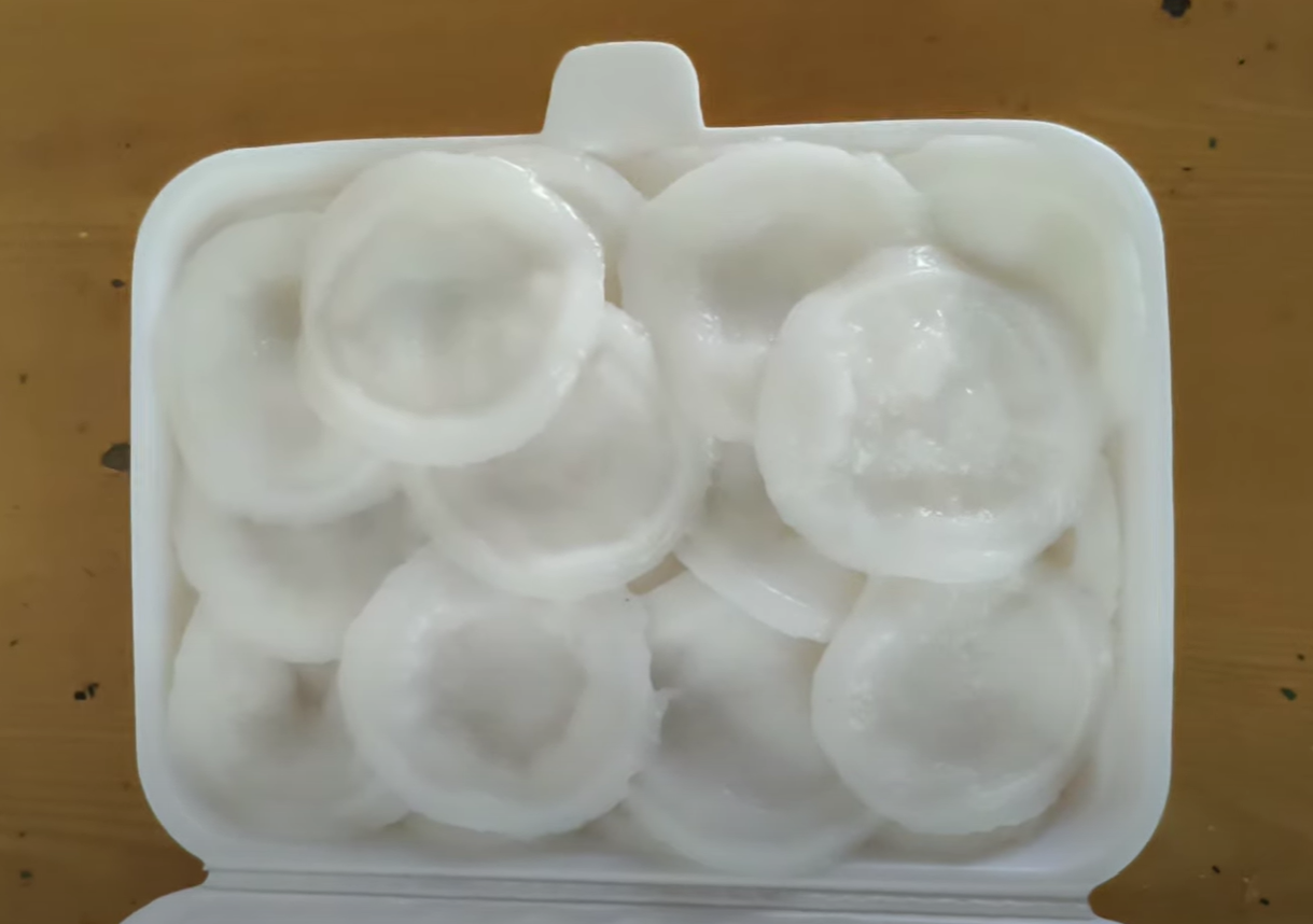 Hộp bánh bèo giao hàng